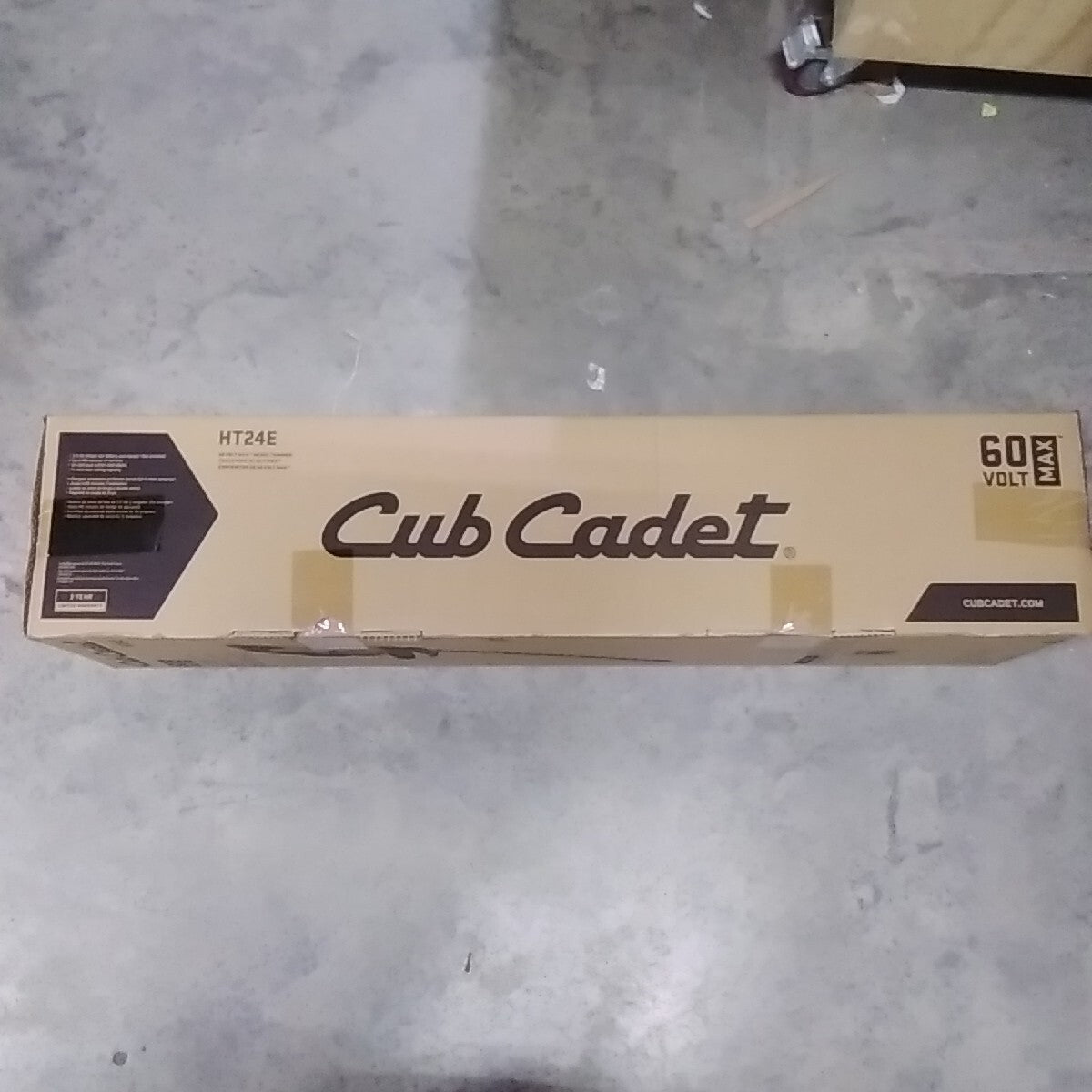 Cub Cadet HT24E 60 Volt Max 24" Cordless Electric Hedge Trimmer  *TOOL ONLY*