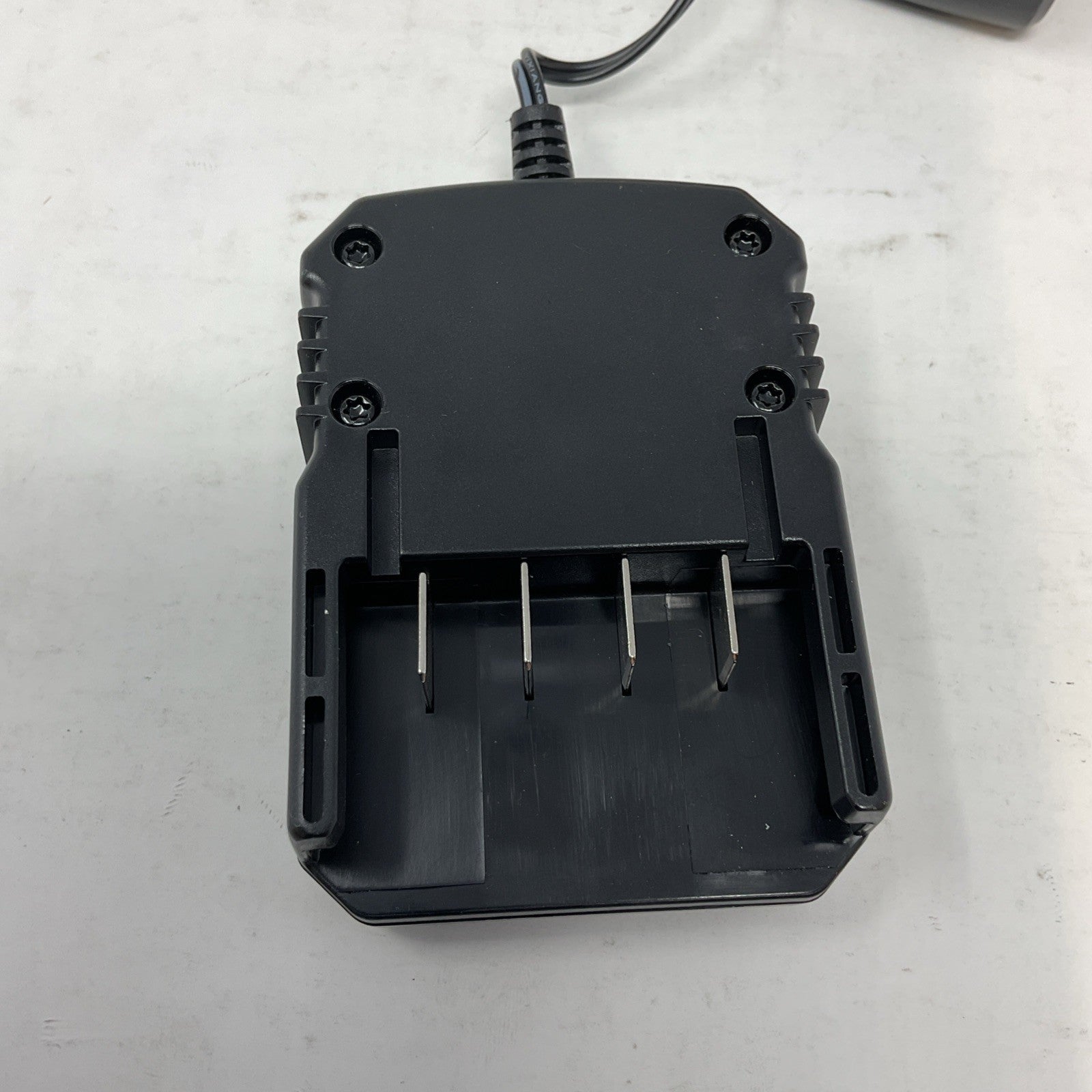 OEM Greenworks 24V Compact Battery Charger 2978602 24 Volt + owner's manual