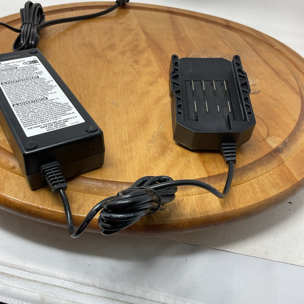 Genuine OEM CUB CADET 60V 60 Volt BATTERY CHARGER CC602 490-280-C011