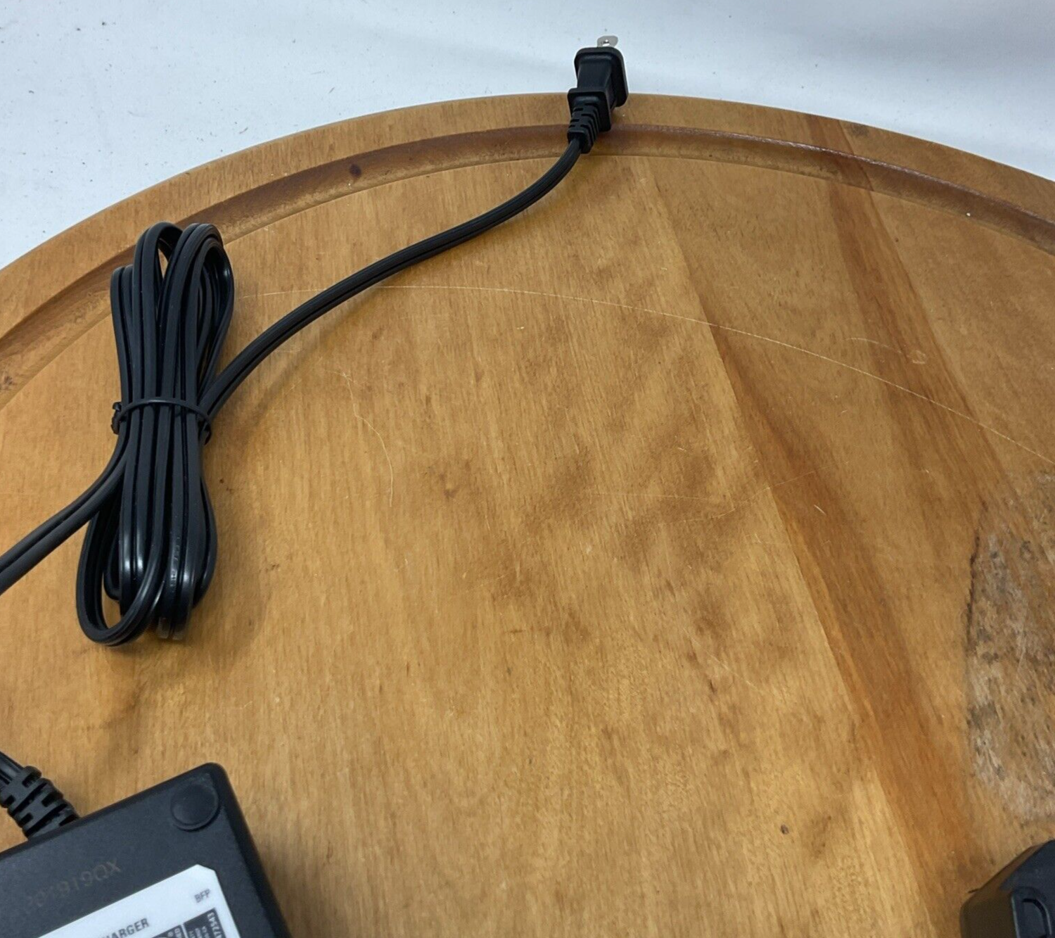 Genuine OEM CUB CADET 60V 60 Volt BATTERY CHARGER CC602 490-280-C011