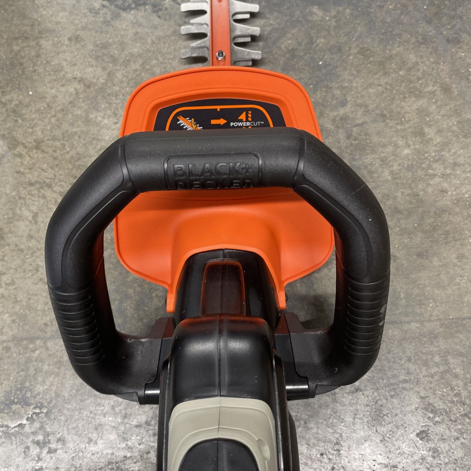 Black & Decker 60V 60 Volt PowerCut Hedge Trimmer 24" LHT360 *Tool Only*