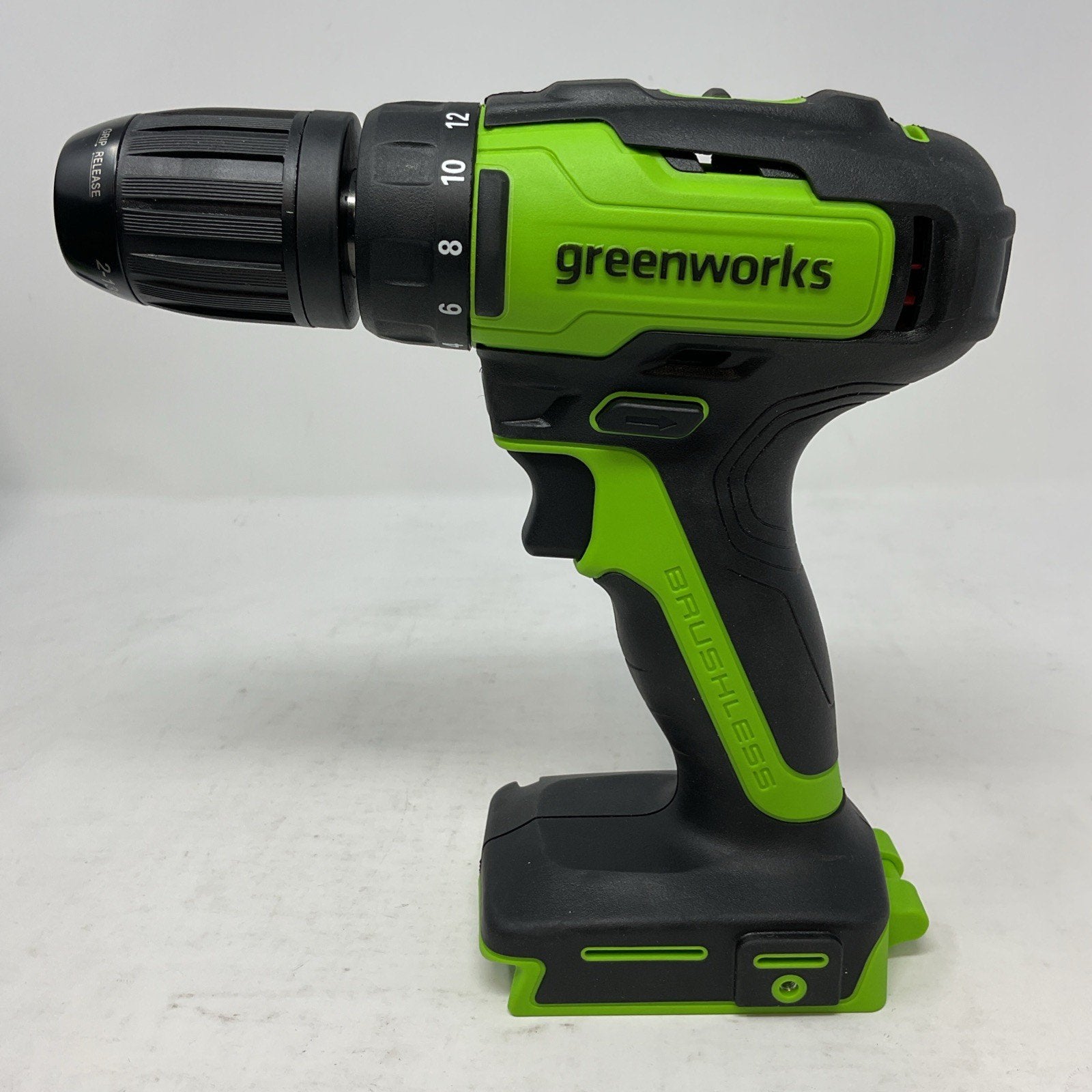 GreenWorks DDG401 Brushless 24V Cordless Drill Driver W/ Bag, Bits & Belt Clip